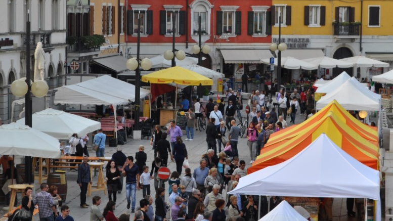 Bancarelle in centro città