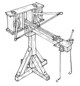 Disegno di una balista a torsione, con due fasci verticali e guida per il proiettile.